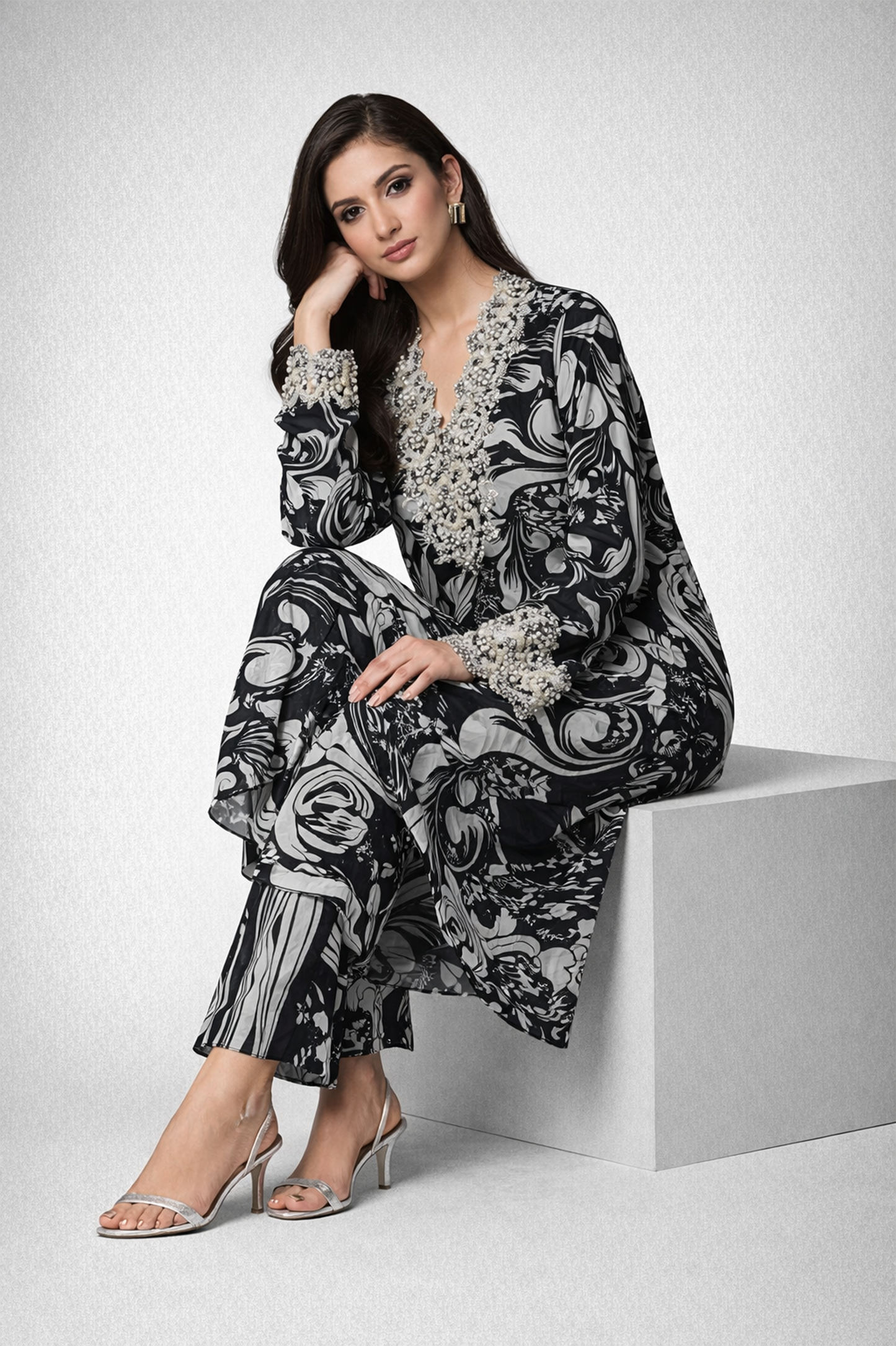 Monochromatic Floral Long Co-ord Set