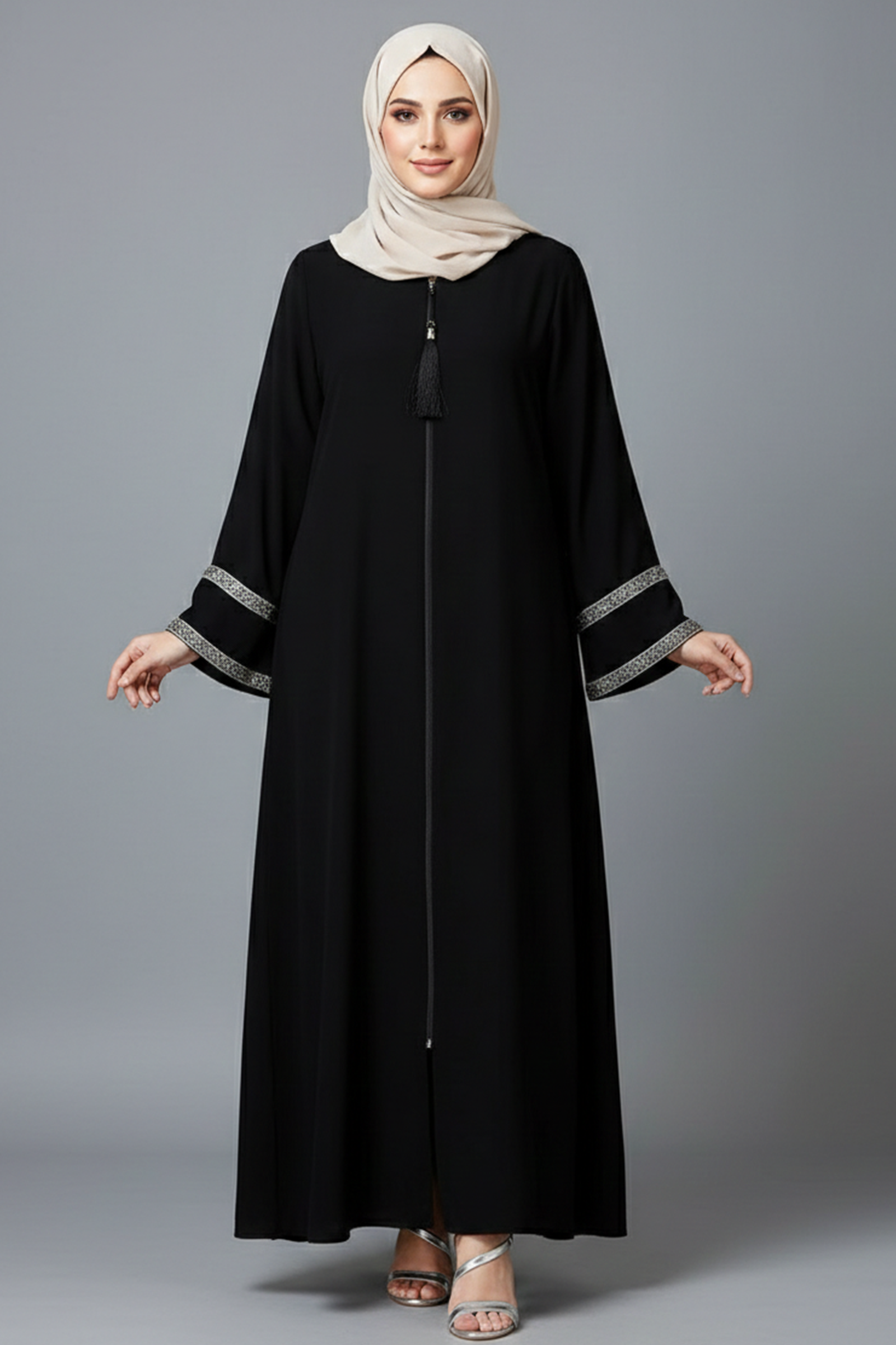 Tassel-Accent Noir Abaya